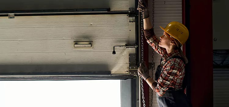 Addressing Common Garage Door Stoppage Issues in Cedar Hill, TX